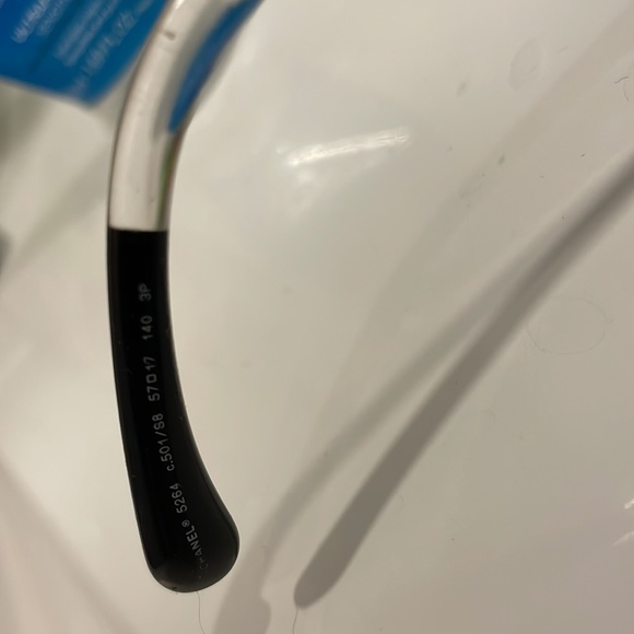 Chanel sunglasses - Picture 3 of 9